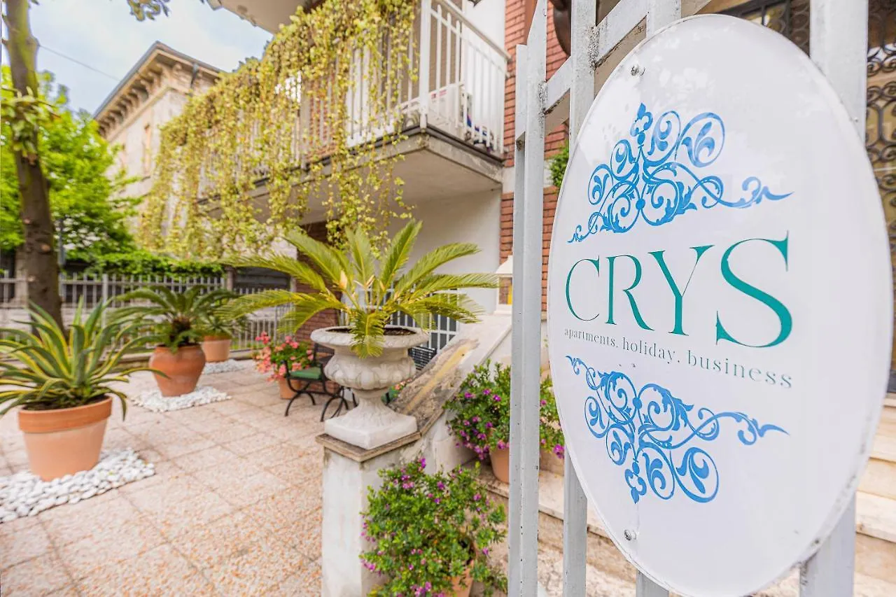 Crys: Rooms, Holiday, Business Verona 0*,